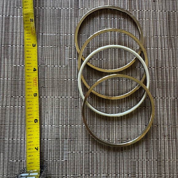 set of 4 gold braclets - Picture 3 of 3
